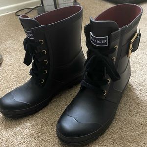Hilfiger boots